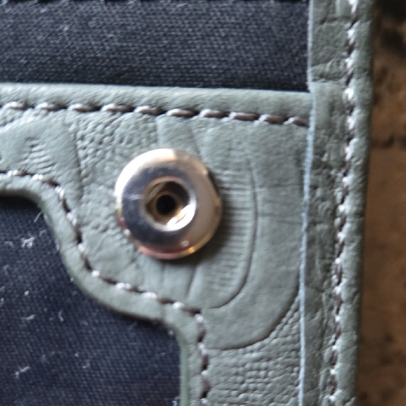 Embossed Blue/gray Wristlet Clutch - Picture 12 of 14